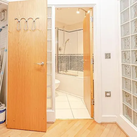 Luxury Modern 1 Bedroom Apartment In Birmingham City Centre Exterior photo