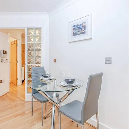 Luxury Modern 1 Bedroom Apartment In Birmingham City Centre Exterior photo