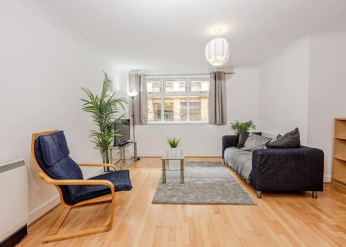 Luxury Modern 1 Bedroom Apartment In Birmingham City Centre